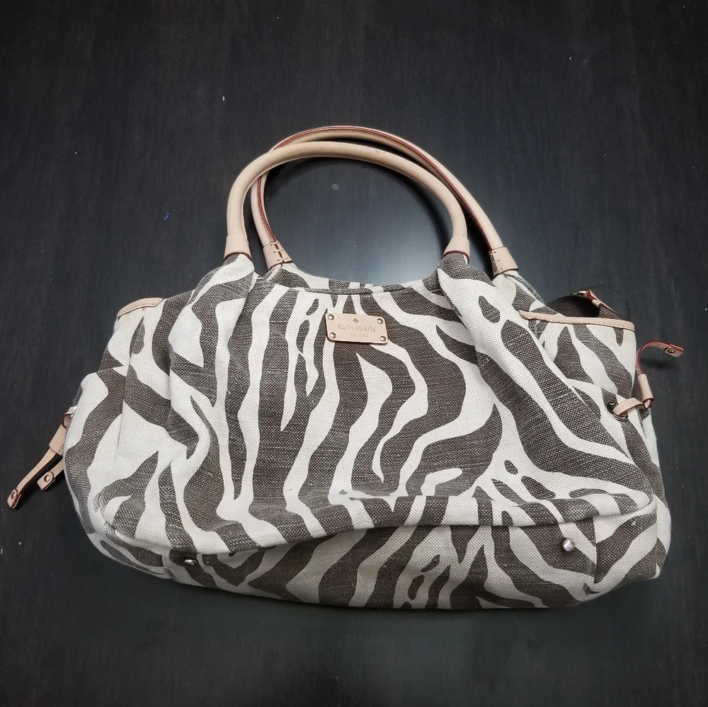 Kate Spade Stevie Bag in Shell/Coconut Cream GUC